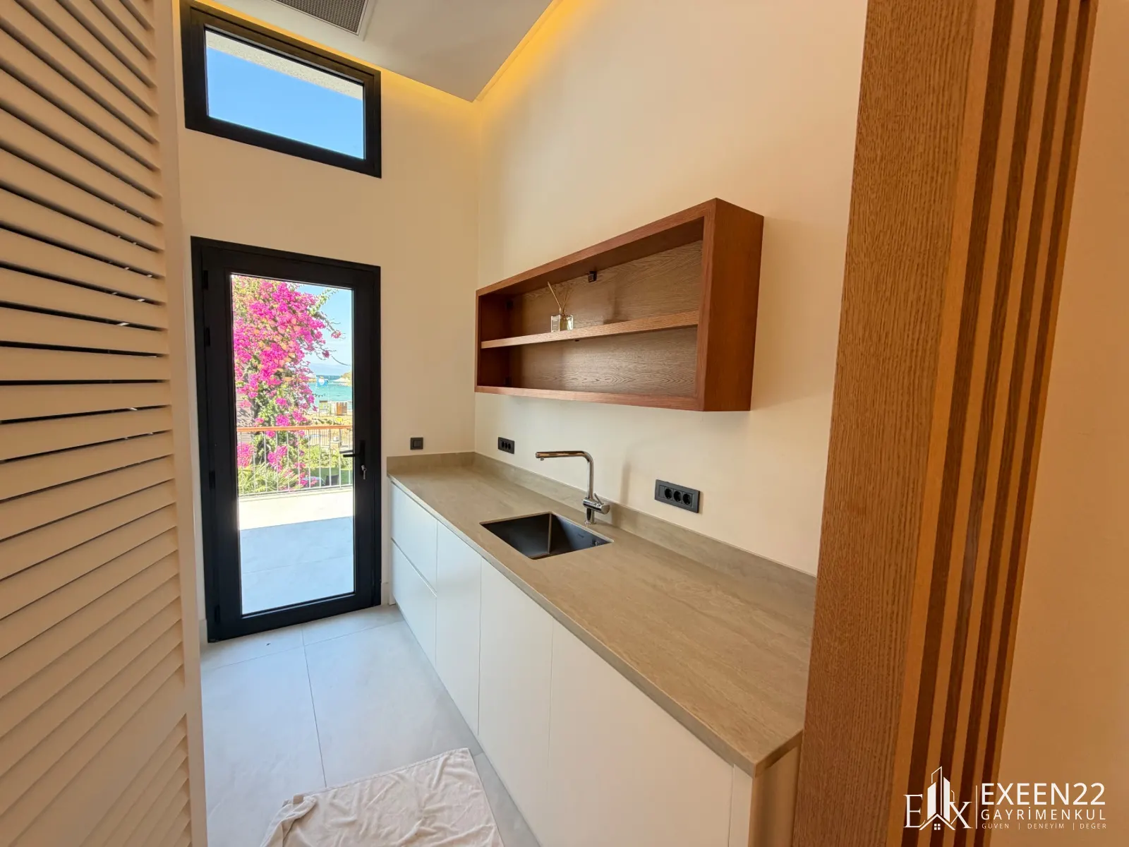 BODRUM GÖLKÖY'DE DENİZE SIFIR ÖZEL HAVUZLU  SIFIR  LUXURY VİLLA