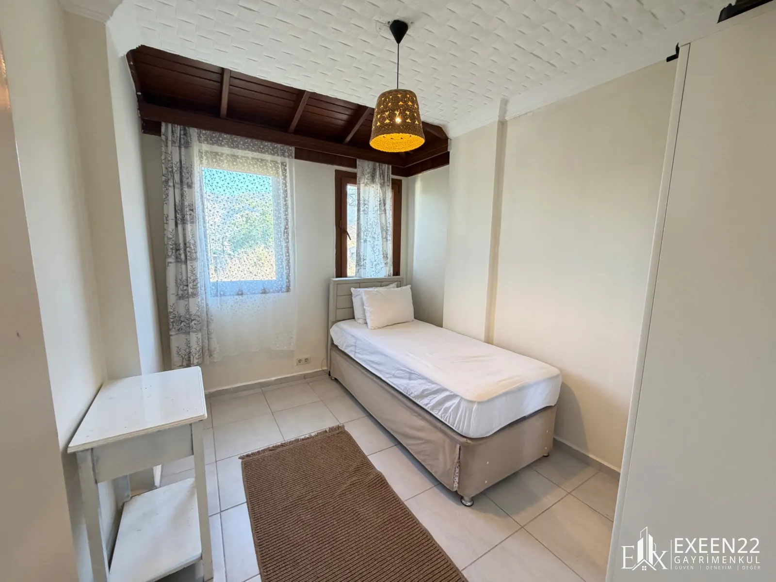 YALIKAVAK MARİNAYA 5 DAKİKA MESAFEDE EŞSİZ DENİZ MANZARALI 3+1 FLAT DAİRE