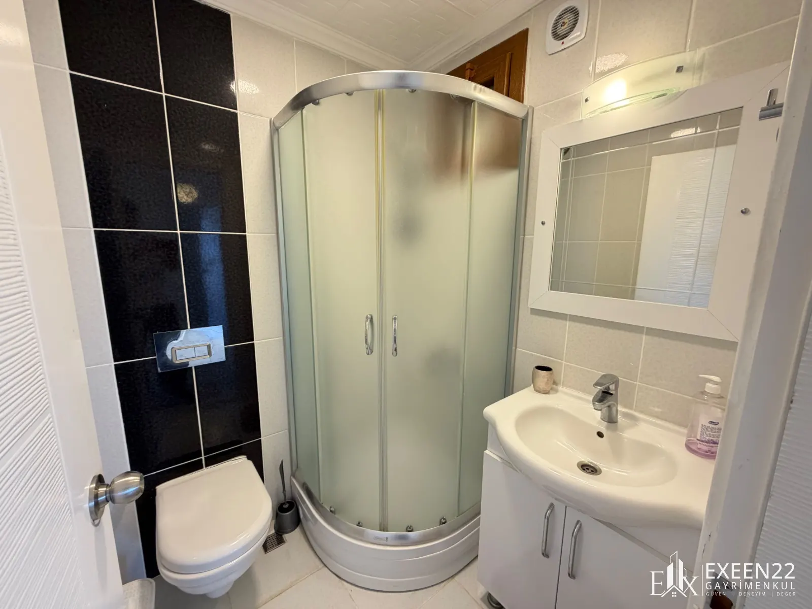 YALIKAVAK MARİNAYA 5 DAKİKA MESAFEDE EŞSİZ DENİZ MANZARALI 3+1 FLAT DAİRE